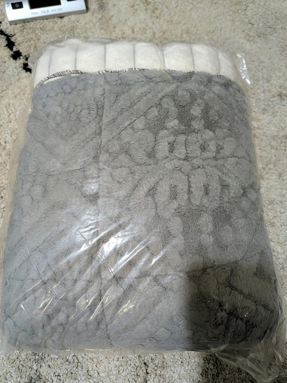 Qemoral Home  Dog Couch Cover 70x210cm Gray & White Blanket 70x210 NWT